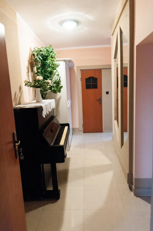 Uslugi Hotelarskie Las Vegas Międzyrzec Podlaski المظهر الخارجي الصورة
