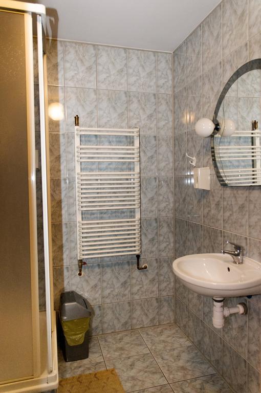 Uslugi Hotelarskie Las Vegas Międzyrzec Podlaski الغرفة الصورة